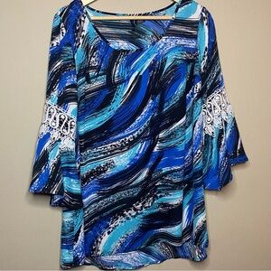 New Directions Blouse Women’s 1X Blue Black White 3/4 Flair Sleeve